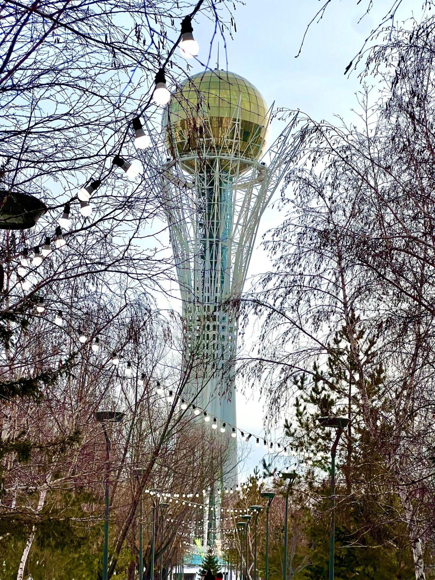 7 Очень Теплая Возле Байтерека Квартира Для 1-4 Человек Astana Eksteriør billede